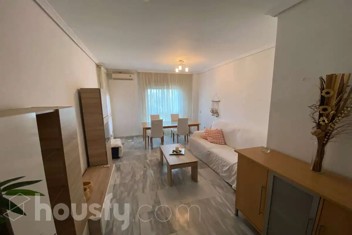 Wohnzimmer von Wohnung zur Miete in Sevilla mit Klimaanlage, Heizung und Terrasse