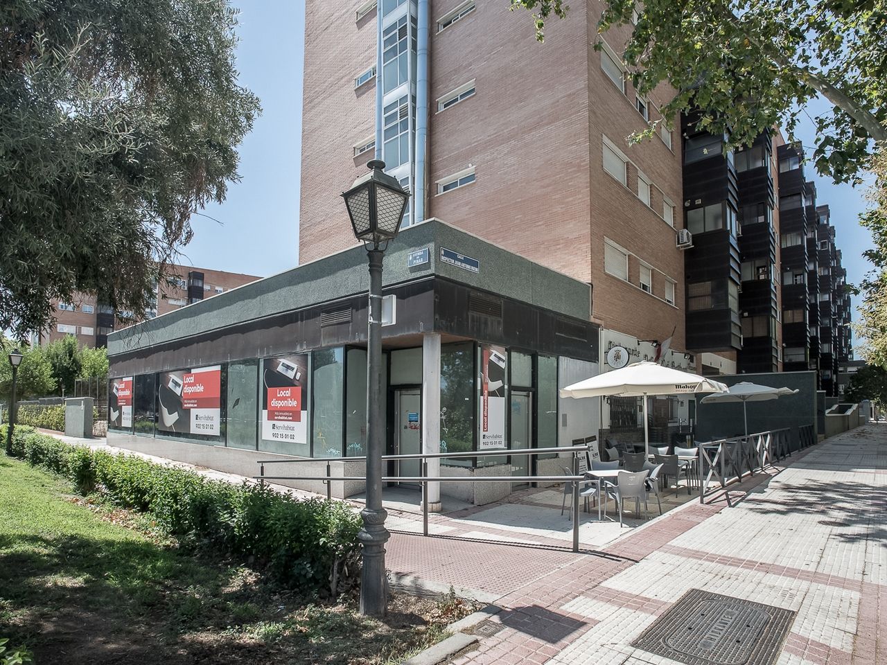 Exterior view of Premises for sale in Alcorcón  with Air Conditioner and Heating