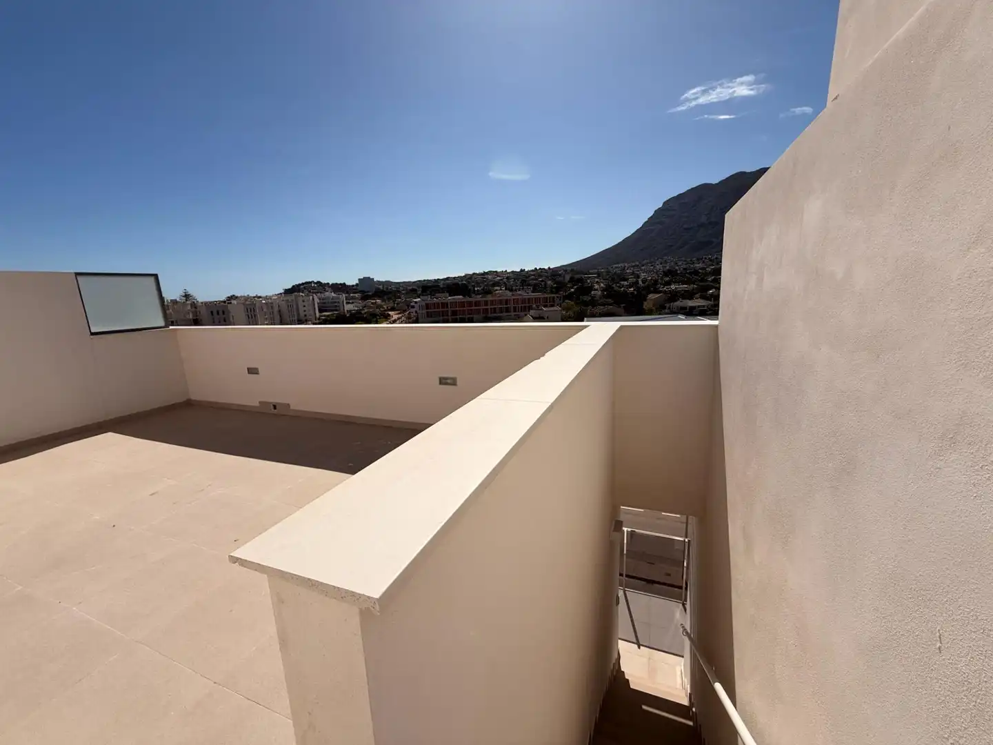 Terrasse von Dachboden zum Verkauf in Dénia mit Klimaanlage, Privatgarten und Terrasse