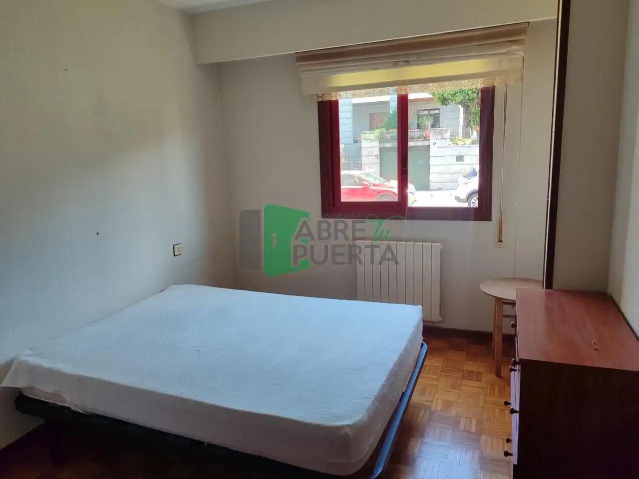 Habitación de Piso en venta en Ourense Capital  con Calefacción, Parquet y Trastero