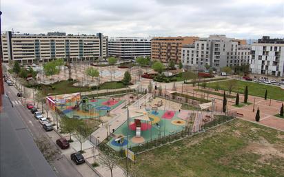 Vista exterior de Pis en venda en Alcalá de Henares