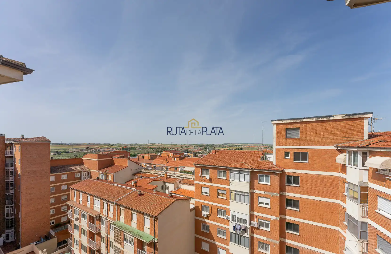 Exterior view of Attic for sale in Zamora Capital   with Air Conditioner, Heating and Parquet flooring