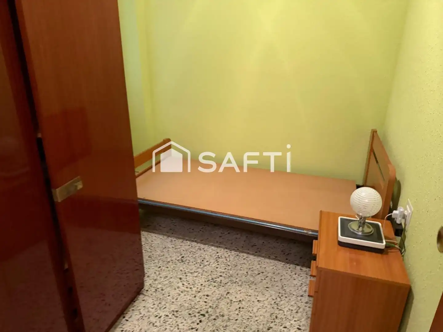 Apartamento con terraza en venta en Riu Sud, imagen 3