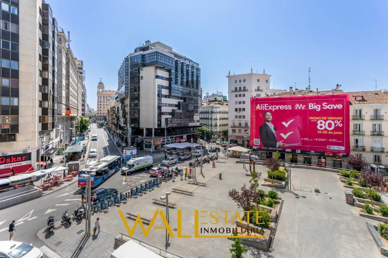 Exterior view of Flat for sale in Madrid  with Air Conditioner and Heating