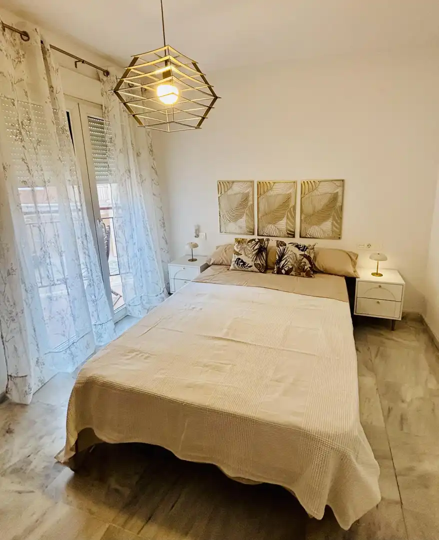 Habitación de Apartamento en venta en Málaga con Alarma