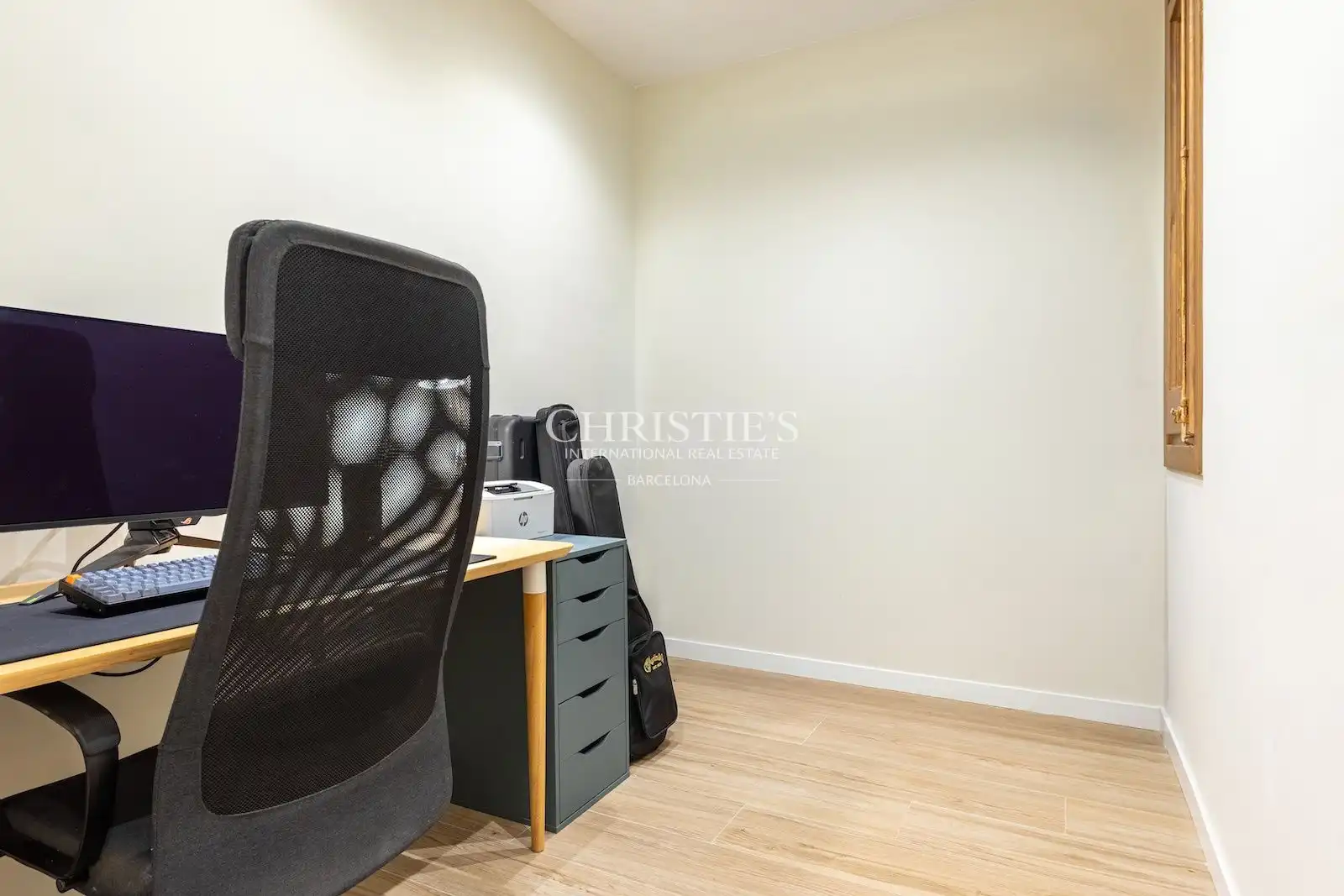 Flat for sale in Gràcia
