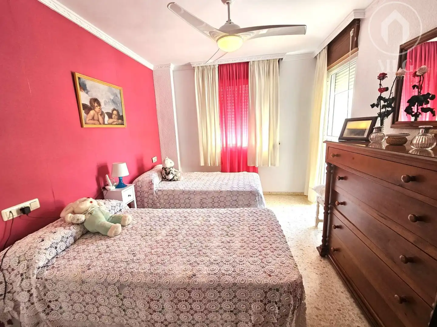 Habitación de Casa adosada en venta en Alhaurín de la Torre con Aire acondicionado y Amueblado