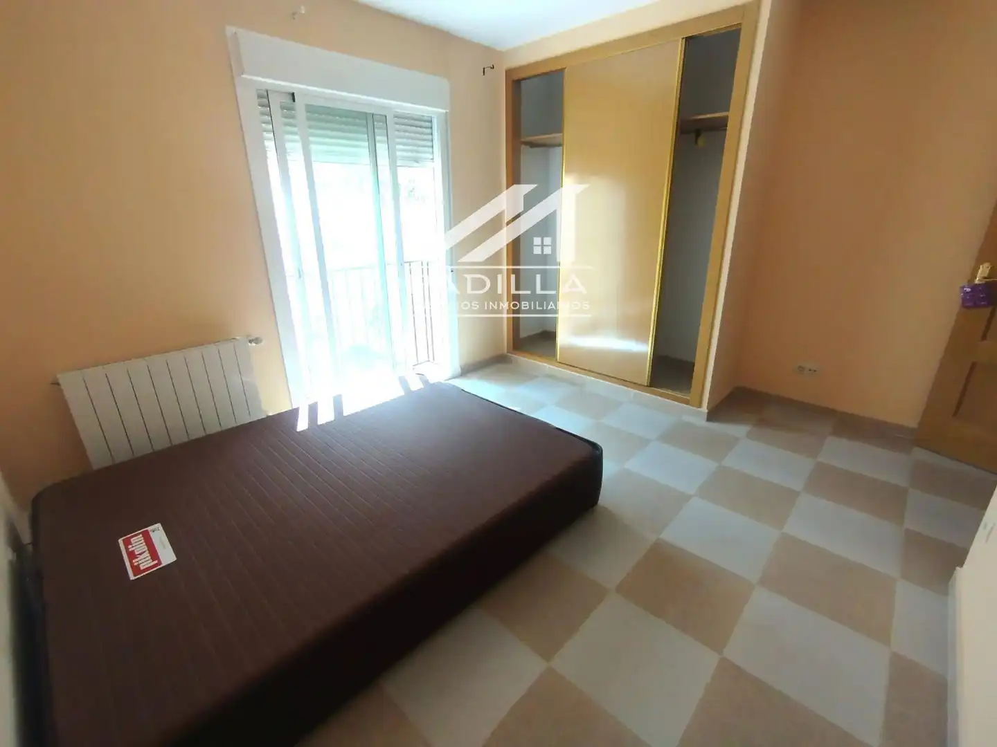Habitación de Casa adosada en venta en Méntrida con Calefacción, Jardín privado y Terraza