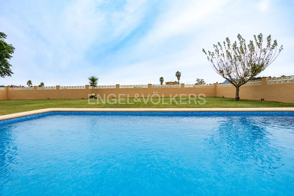 Swimming pool of Country homes for rent in Dénia  with Air Conditioner, Heating and Private garden