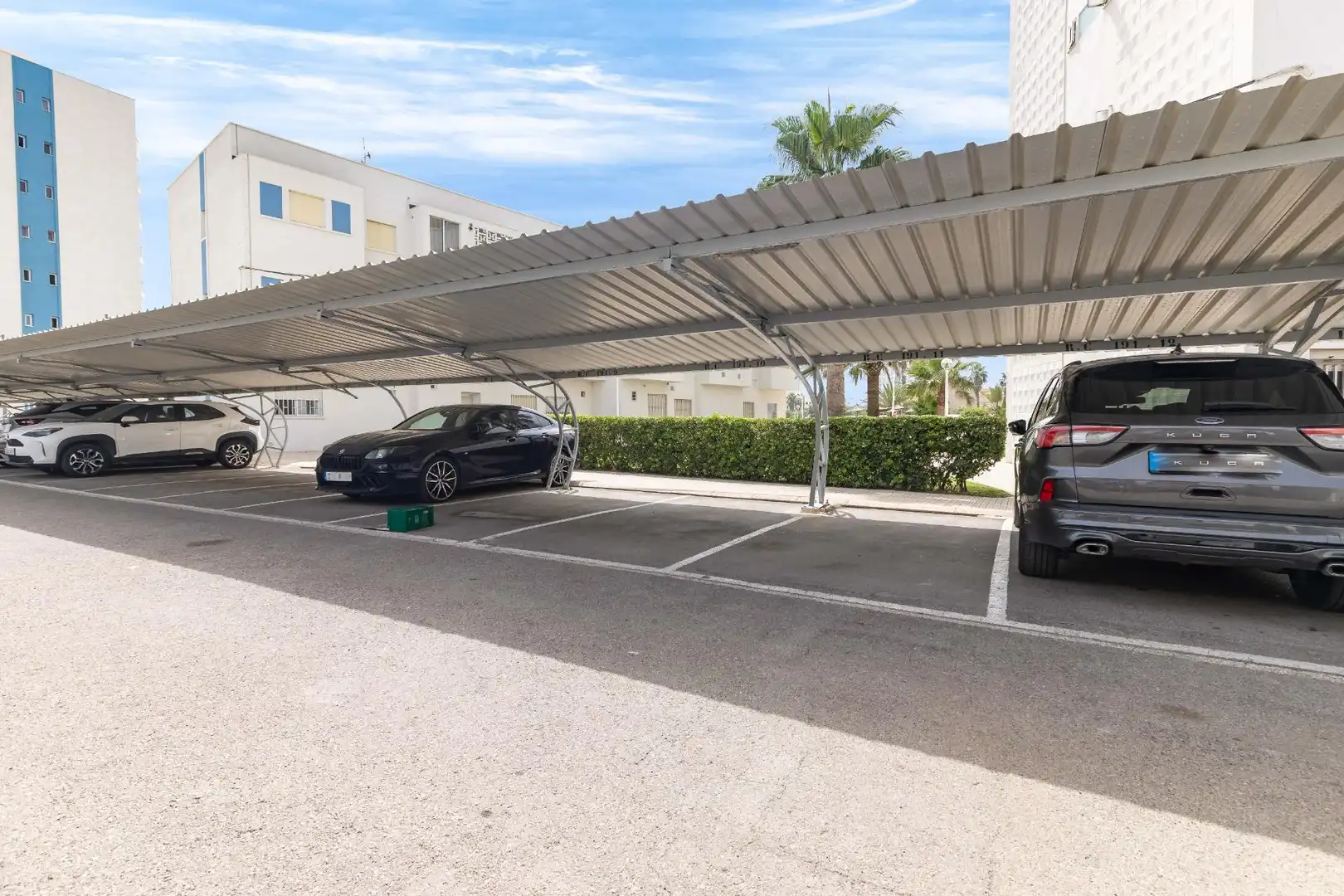 Parking de Apartamento en venta en Valencia con Jardín privado y Piscina comunitaria