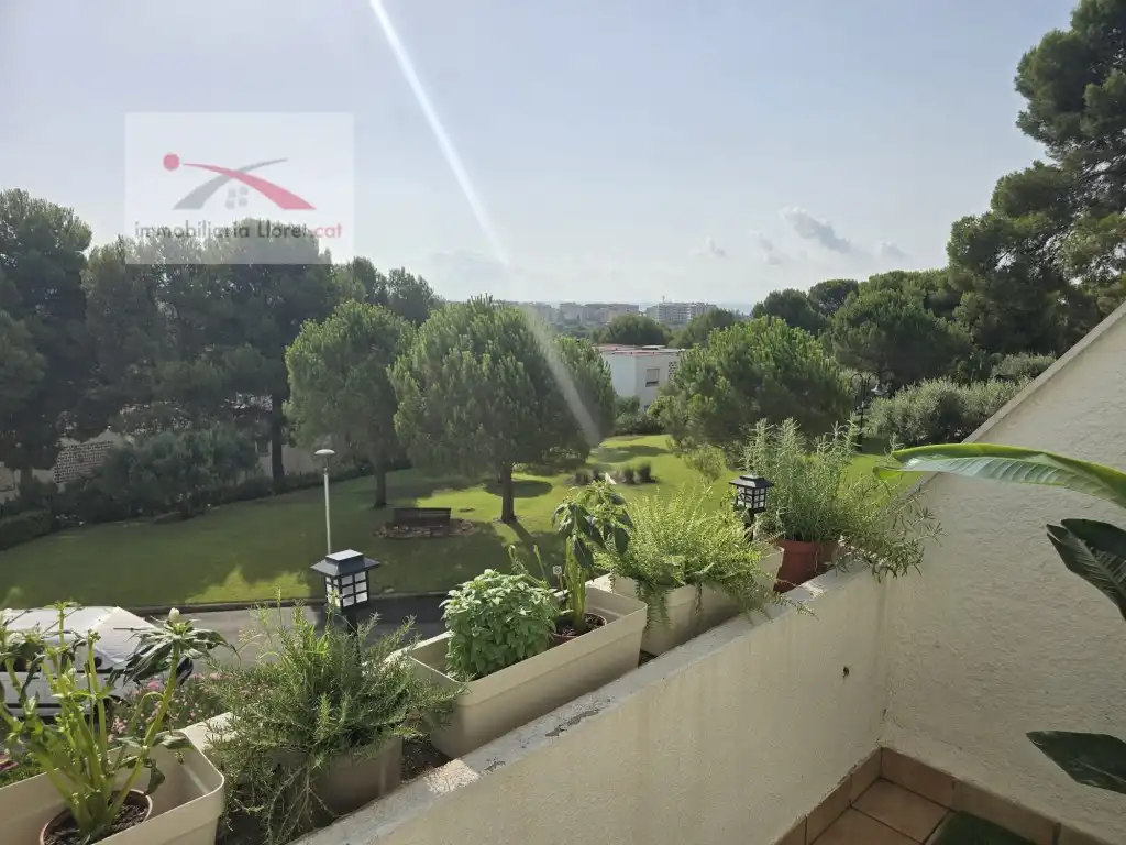 Jardín de Ático en venta en Vila-seca con Jardín privado, Terraza y Piscina