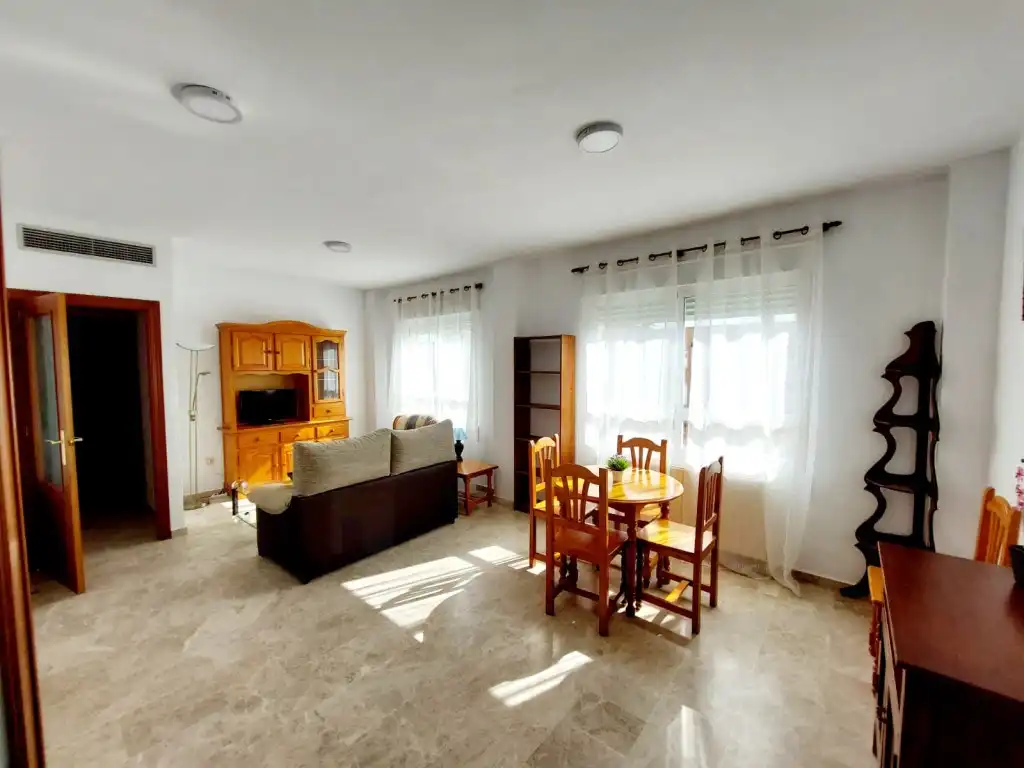 Apartament de lloguer a Avenida Sinforiano Madroñero, Valdepasillas - La Paz - Huerta Rosales