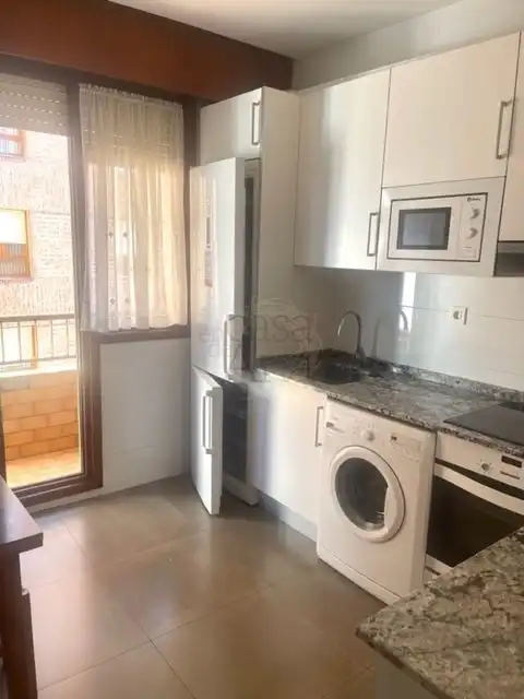 Piso de alquiler en San Pedro de Deusto - La Ribera
