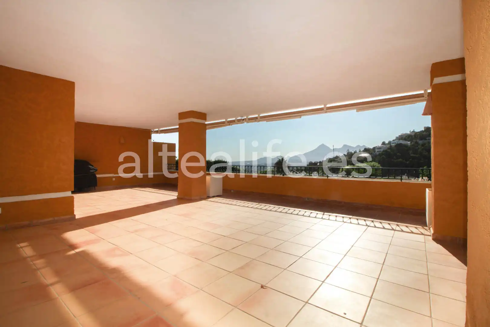 Vista exterior de Apartamento en venta en Altea con Aire acondicionado, Calefacción y Jardín privado