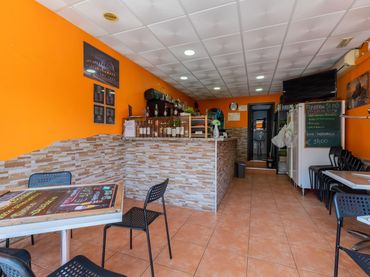 Locale commerciale in vendita a El Bajondillo