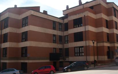 Vista exterior de Àtic en venda en Soria Capital  amb Terrassa