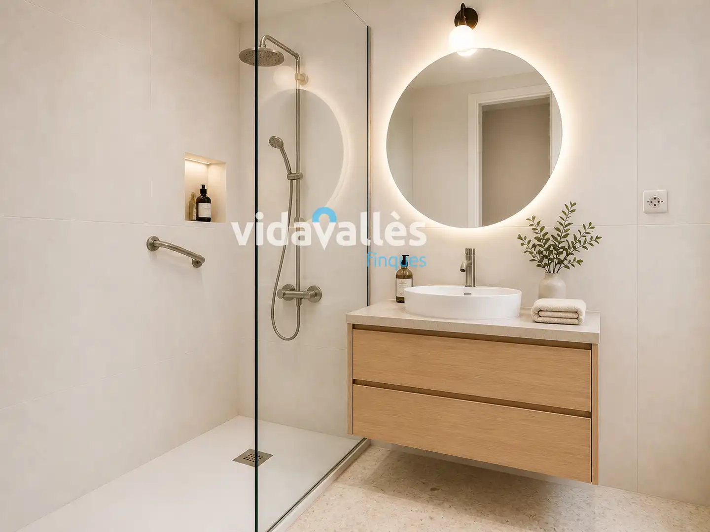 Baño de Piso en venta en Cardedeu con Calefacción, Trastero y Horno
