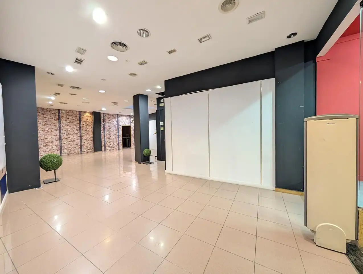 Business premises to rent in Corredera De San Marcos, imagen 2