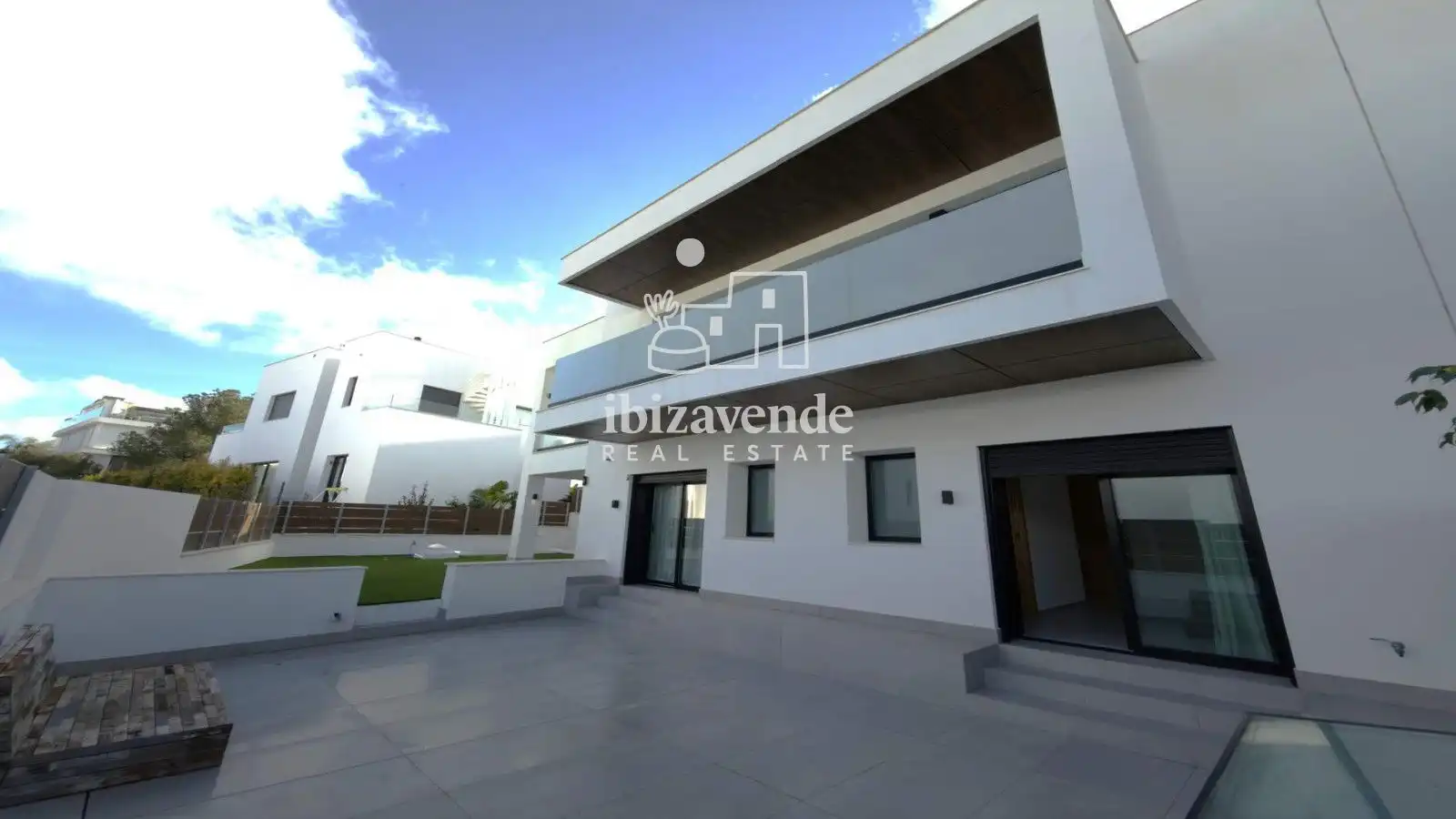 Vista exterior de Casa o xalet en venda en Santa Eulària des Riu amb Aire condicionat, Calefacció i Piscina