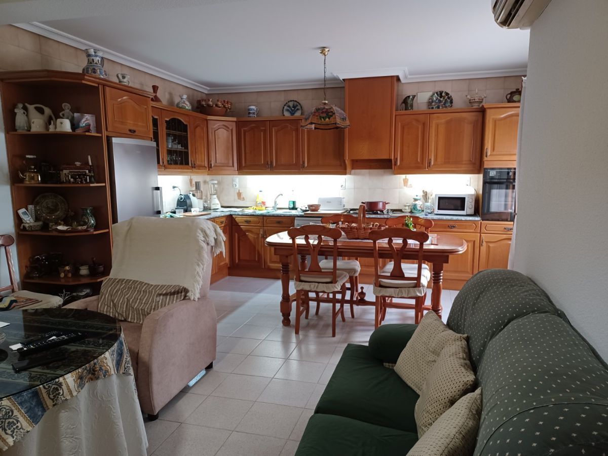 Kitchen of House or chalet for sale in La Roda  with Air Conditioner, Heating and Private garden