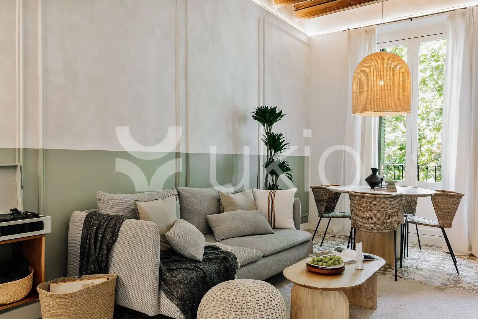 Sala de estar de Apartamento de alquiler en Barcelona con Aire acondicionado, Calefacción y Terraza