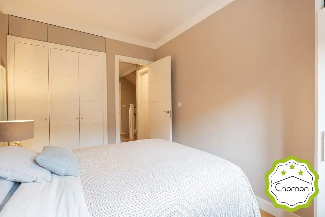 Habitación de Casa adosada en venta en Bilbao  con Calefacción, Jardín privado y Terraza