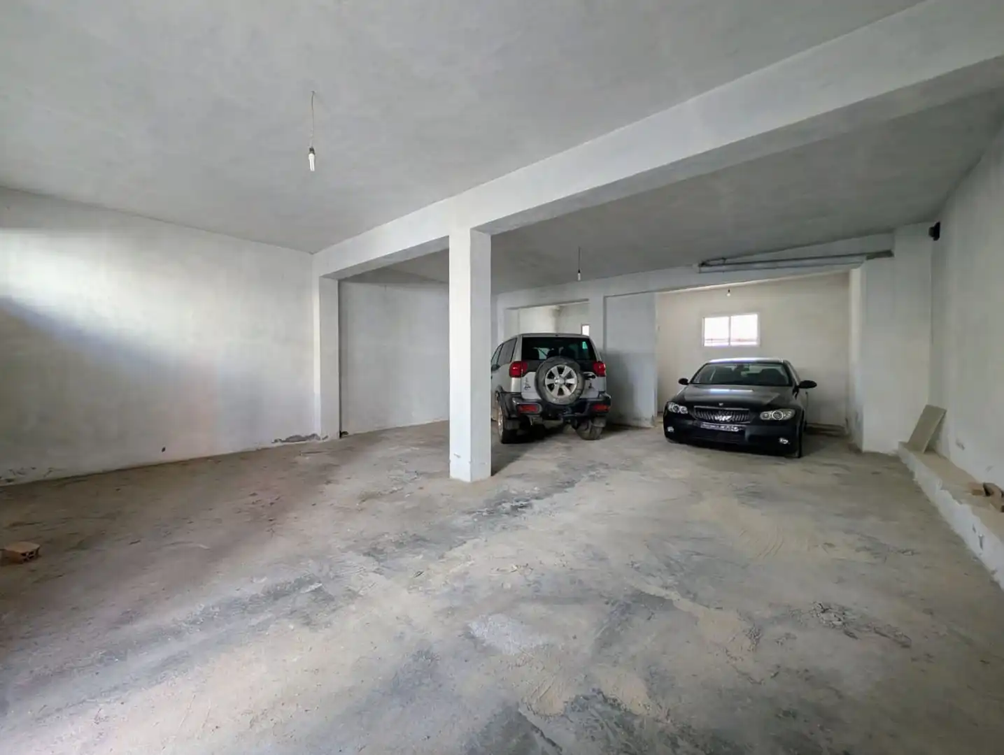 Aparcament de Casa o xalet en venda en Loja amb Terrassa, Traster i Balcó