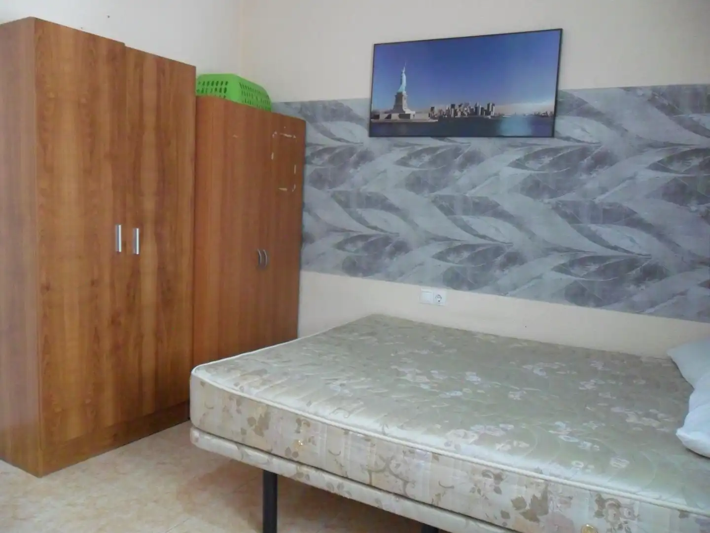 Habitación de Piso de alquiler en Granada con Calefacción y Jardín privado