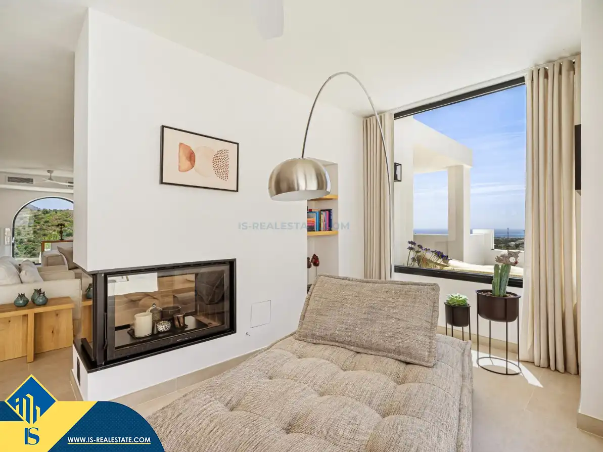 Chalet con piscina en venta en Nueva Andalucía, imagen 3