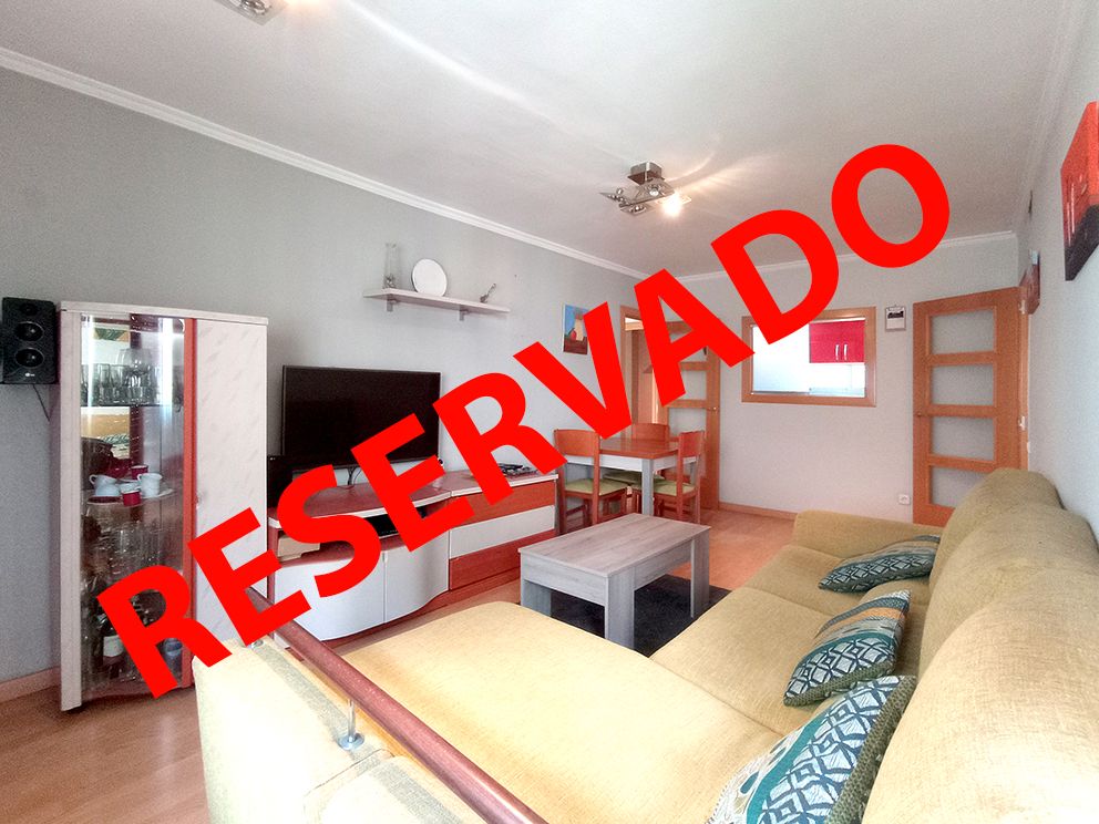 Living room of Flat for sale in La Llagosta  with Parquet flooring, Furnished and Balcony