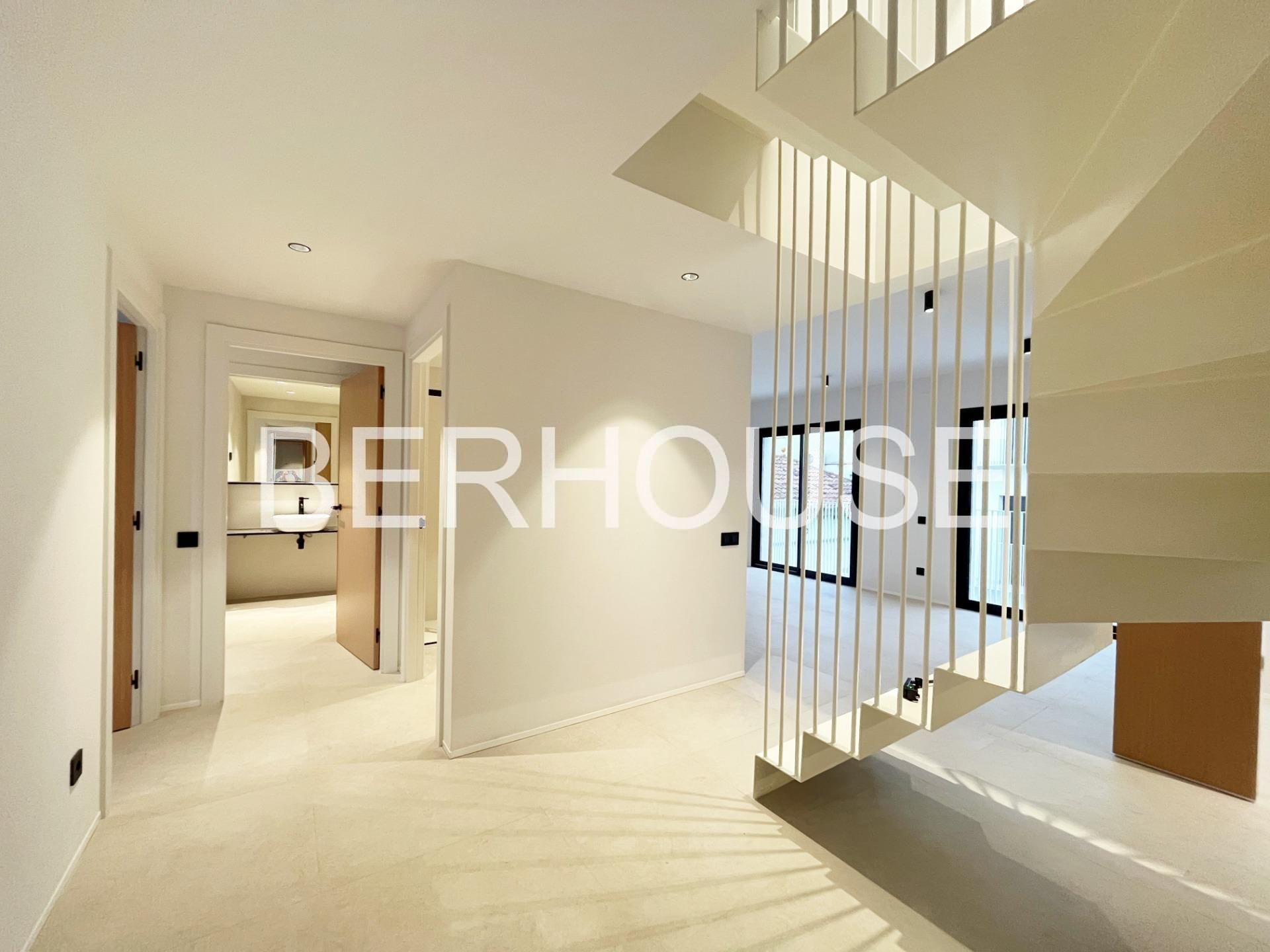 Attic for sale in El Masnou  with Air Conditioner, Heating and Terrace