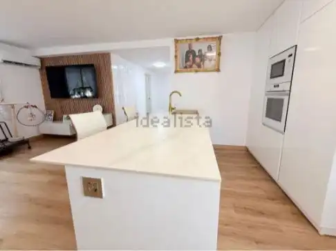 Casa amb jardí en venda a Escipions 4