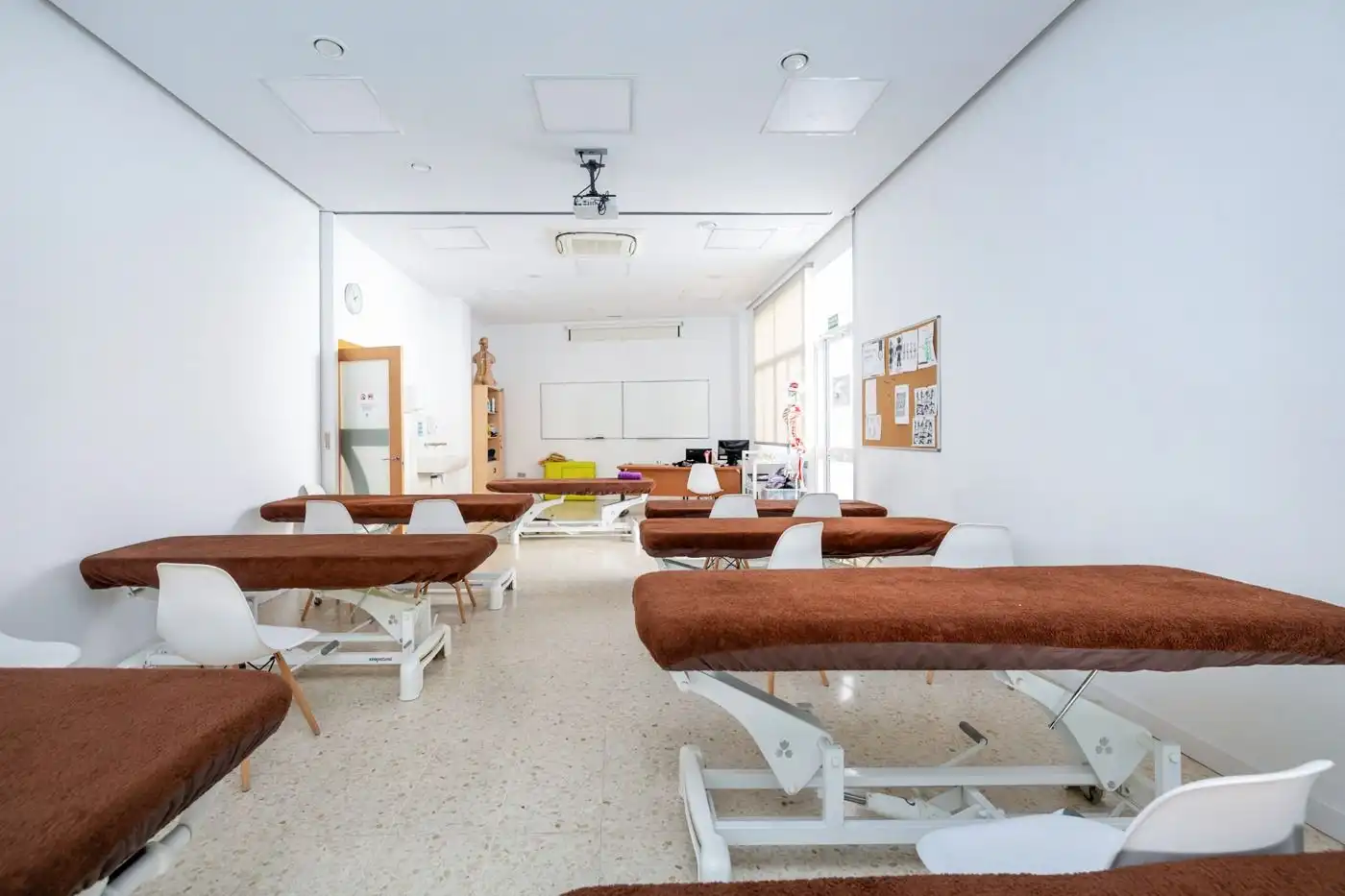 Business premises for sale in Calle Bruselas 8, imagen 33
