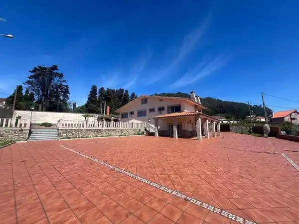 Vista exterior de Casa o chalet en venta en A Guarda   con Calefacción, Jardín privado y Terraza