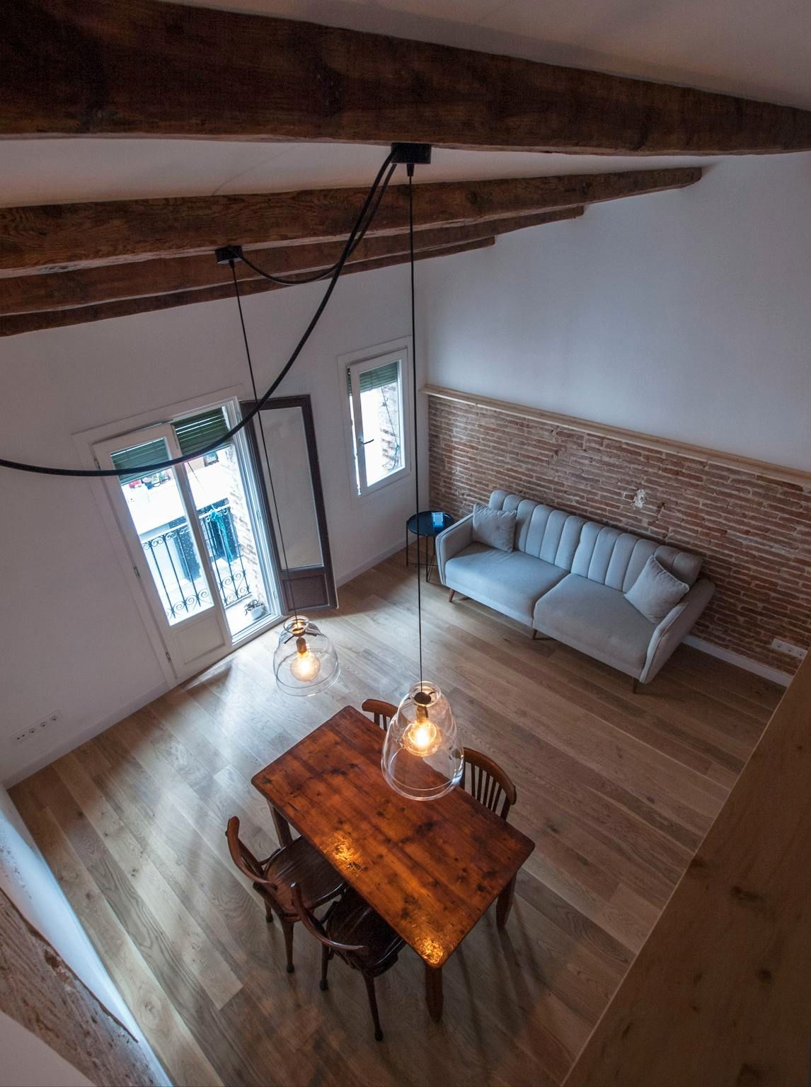 Sala de estar de Piso de alquiler en  Barcelona Capital con Aire acondicionado, Calefacción y Amueblado