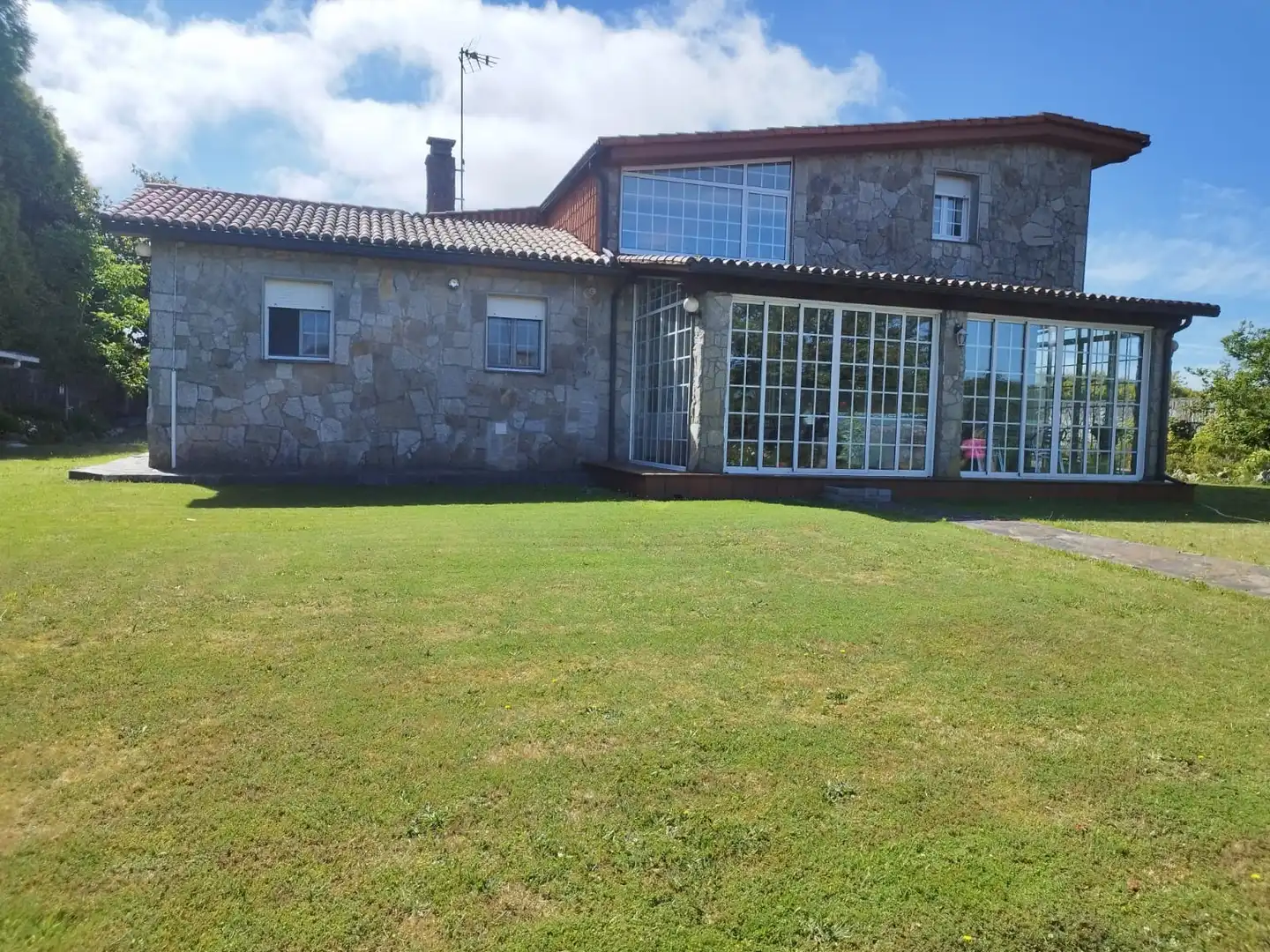 Vista exterior de Casa o chalet en venta en Cerceda con Calefacción, Terraza y Horno