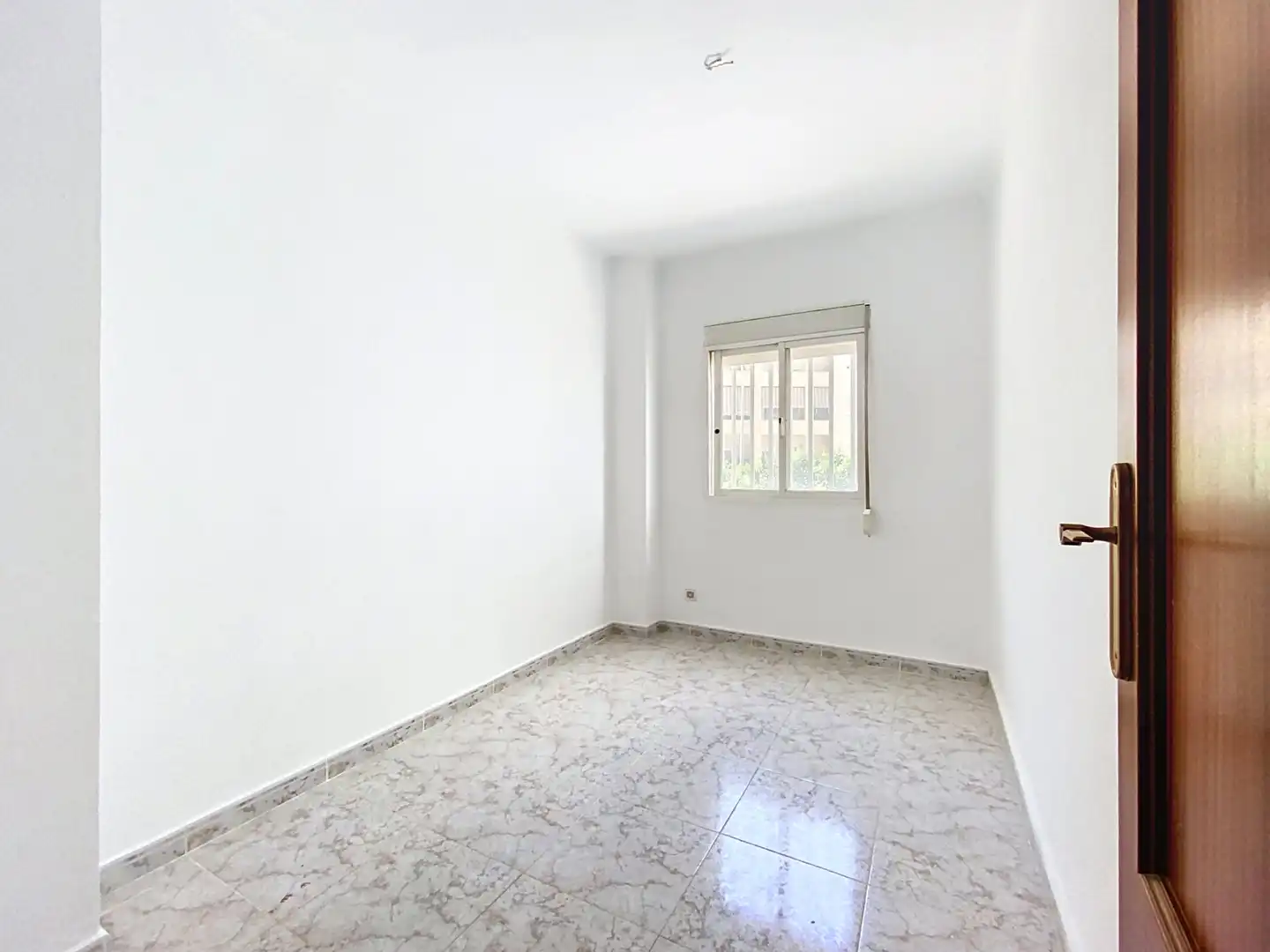 Schlafzimmer von Wohnungen zum Verkauf in Estepona mit Terrasse und Balkon