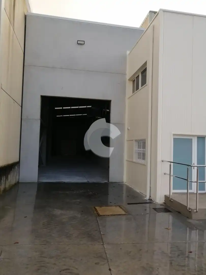 Nave industrial de alquiler en Vilamarín