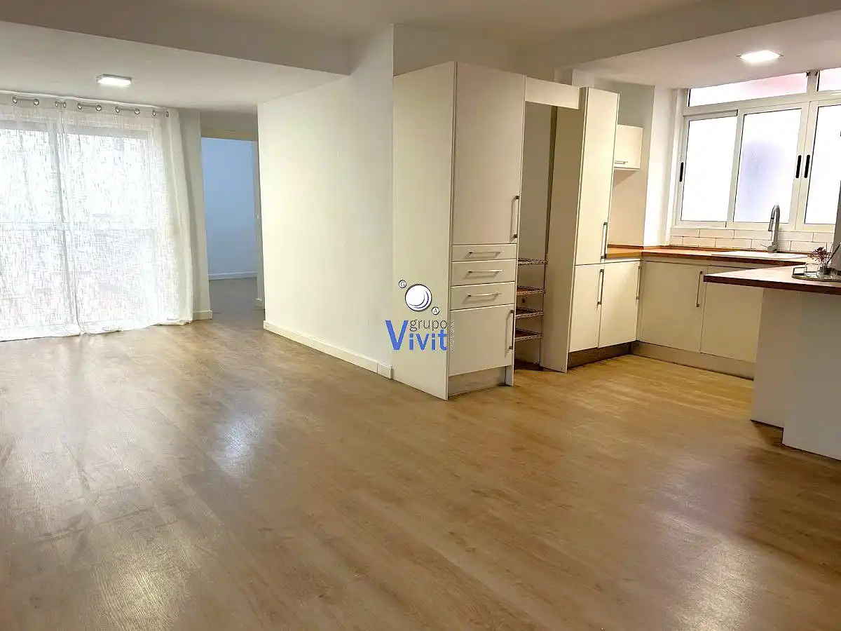 Sala d'estar de Pis en venda en Alcalá de Guadaira