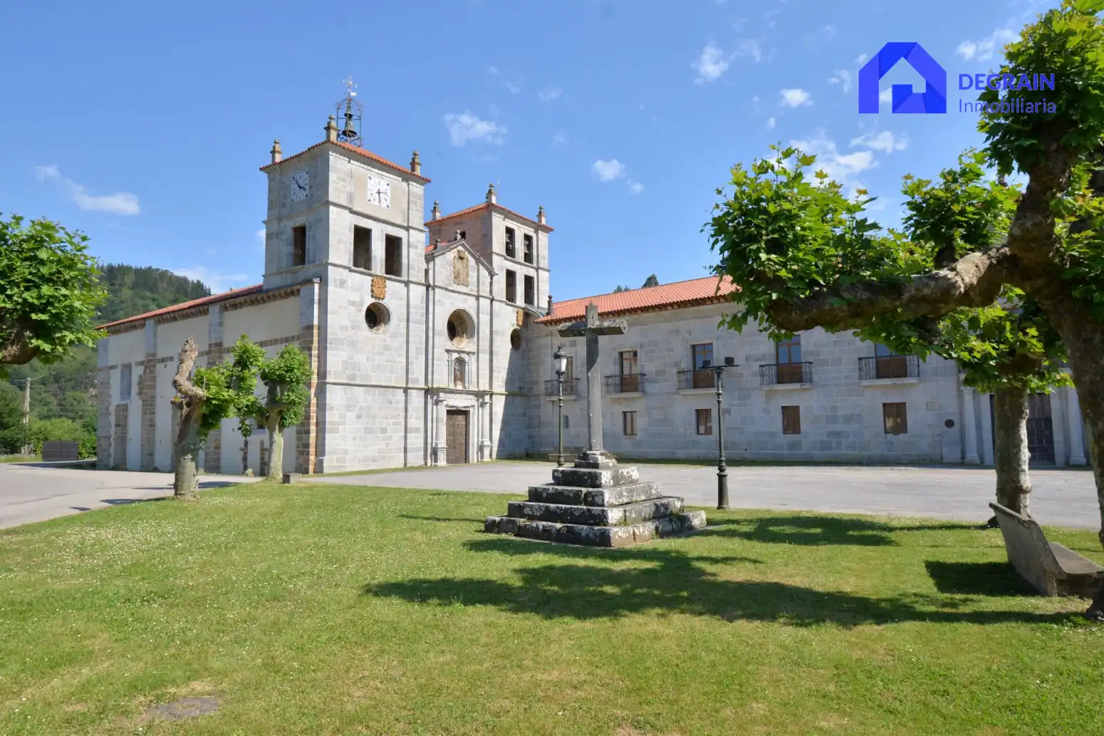 Vista exterior de Casa o chalet en venta en Salas con Calefacción, Terraza y Trastero