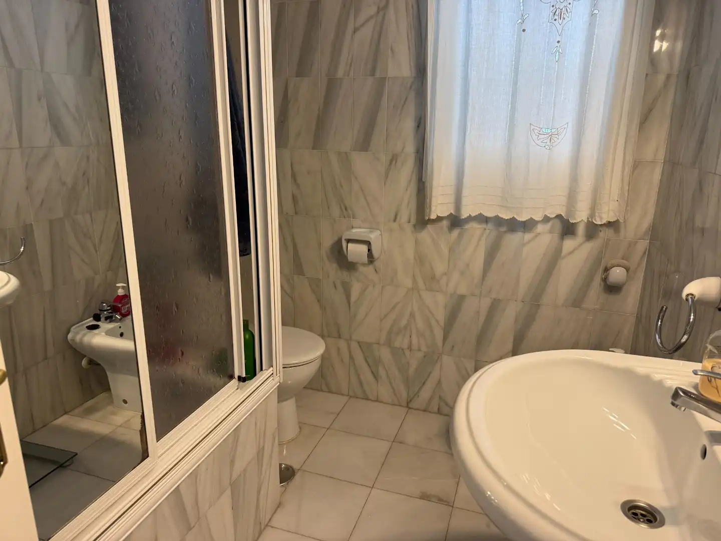 Bany de Casa adosada en venda en Málaga amb Aire condicionat, Calefacció i Jardí privat