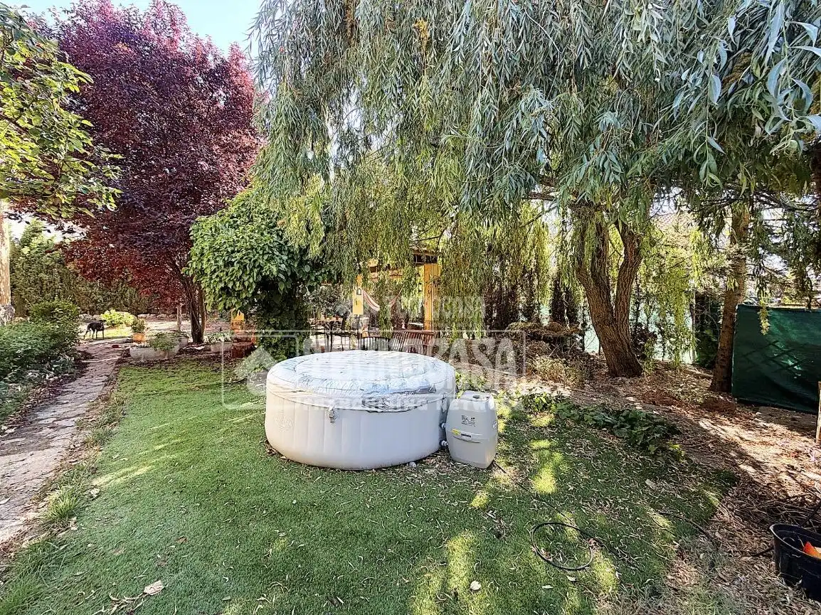 Jardí de Casa o xalet en venda en Arcas del Villar amb Calefacció, Jardí privat i Traster