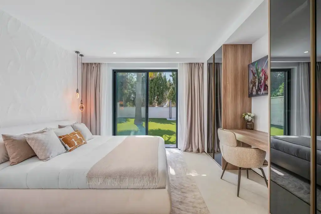 Habitación de Casa o chalet en venta en Marbella con Aire acondicionado, Calefacción y Jardín privado