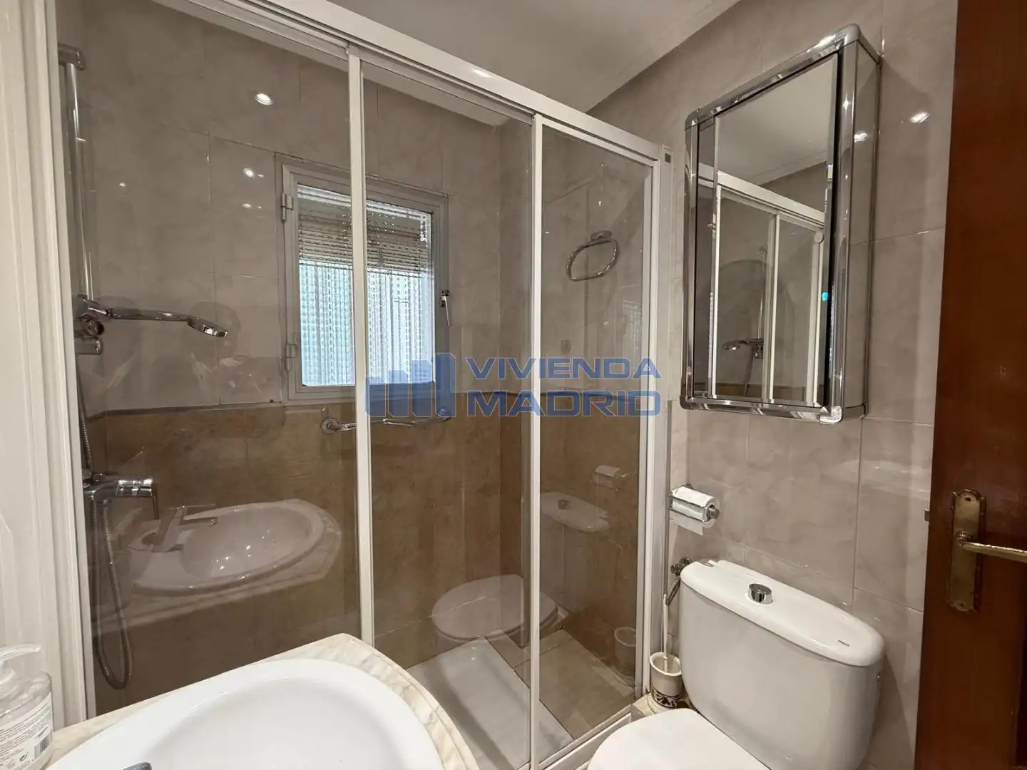Badezimmer von Wohnung zum Verkauf in Madrid mit Terrasse