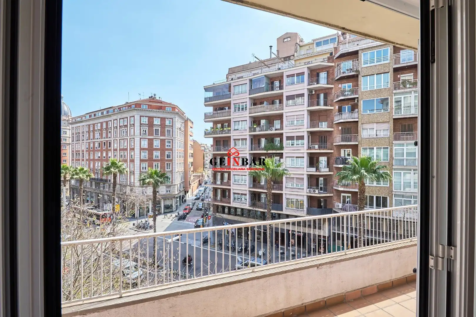 Exterior view of Flat for sale in Barcelona  with Air Conditioner, Heating and Parquet flooring