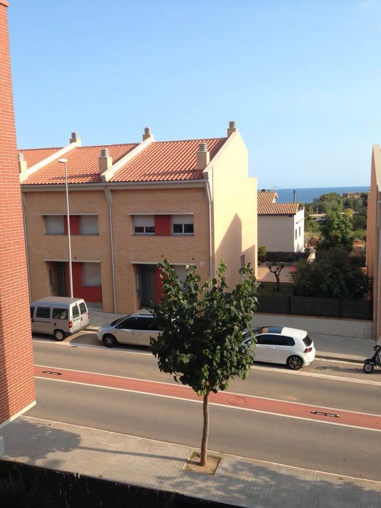 Vista exterior de Pis de lloguer en Montgat amb Aire condicionat, Calefacció i Parquet