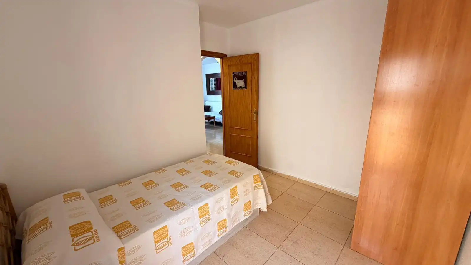 Schlafzimmer von Erdgeschoss zur Miete in Orihuela mit Klimaanlage, Heizung und Terrasse