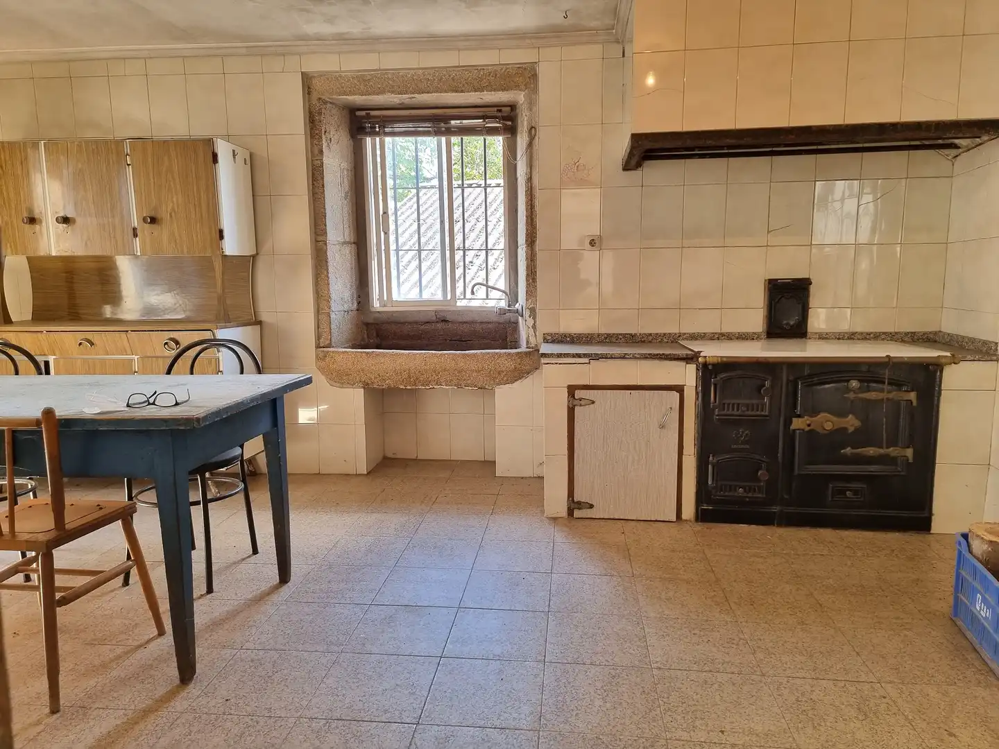 Küche von Haus oder Chalet zum Verkauf in Santiago de Compostela  mit Privatgarten und Terrasse