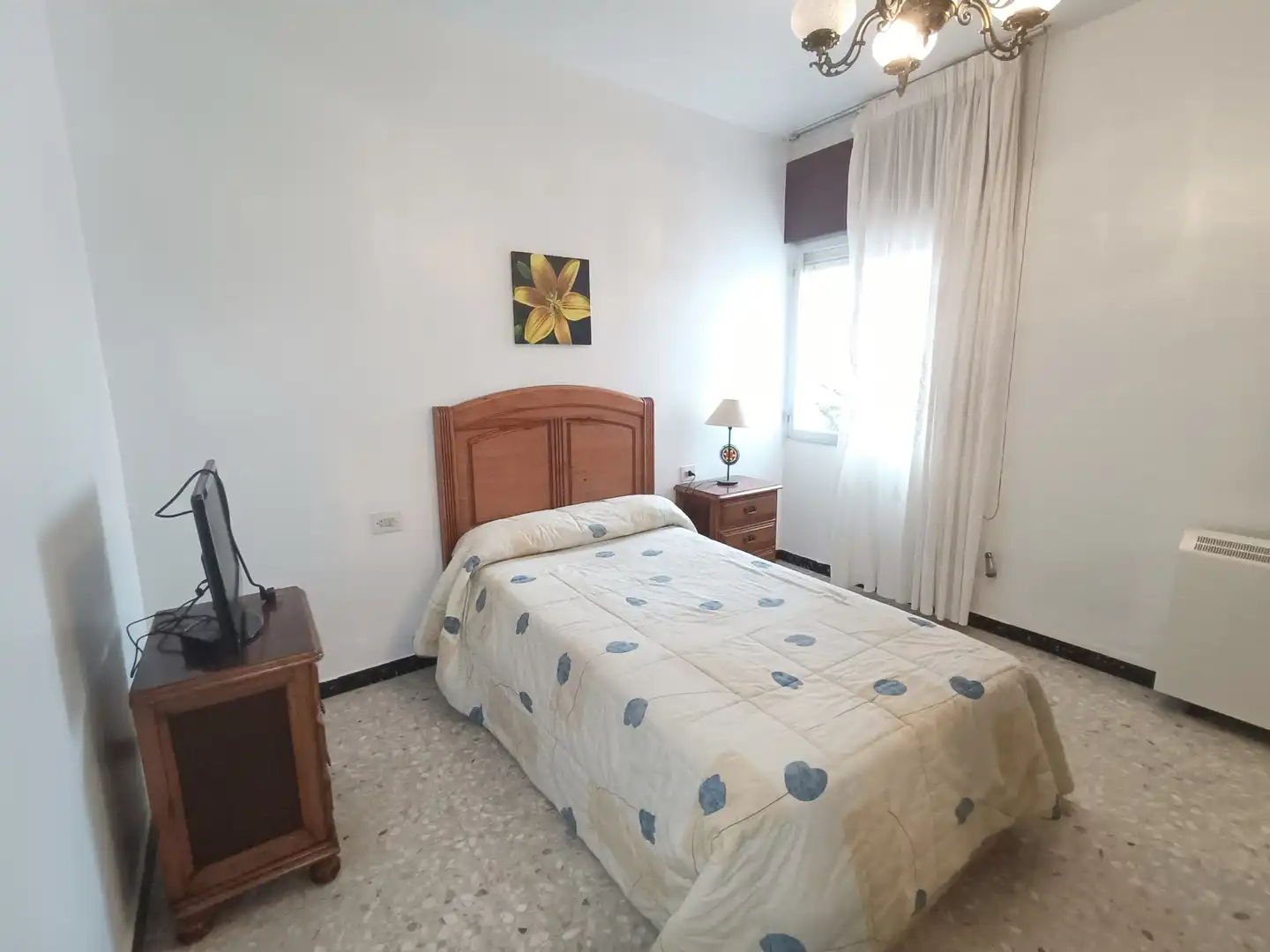 Dormitori de Casa o xalet en venda en Ribeira amb Jardí privat