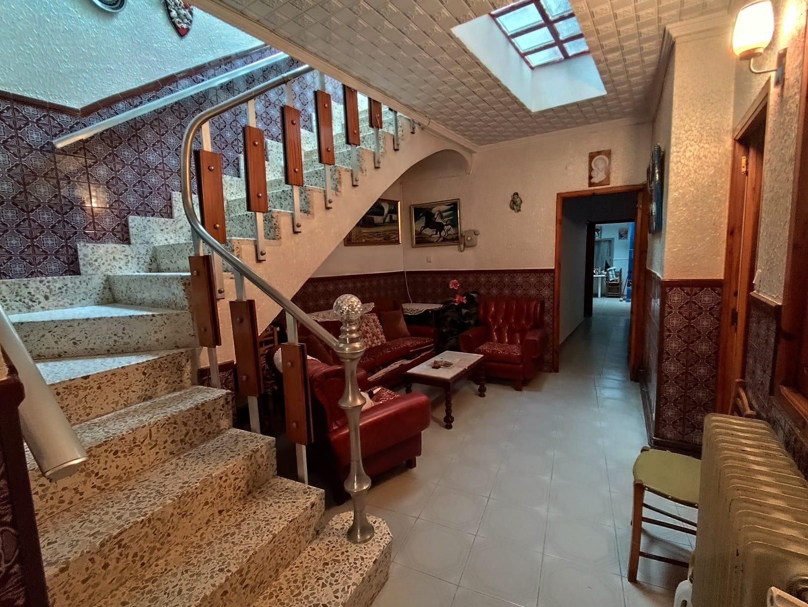 House or chalet for sale in Herencia  with Heating